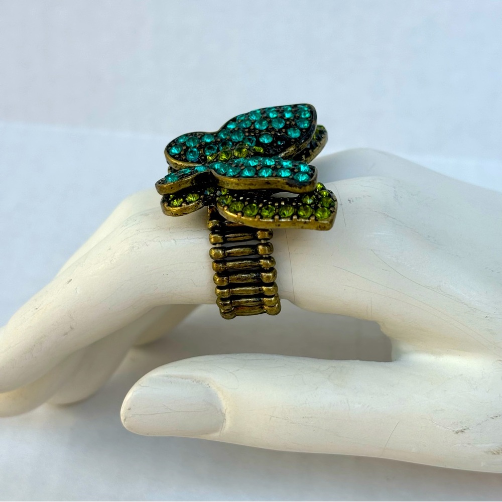 Crystal Butterfly Ring - Picture 3 of 6